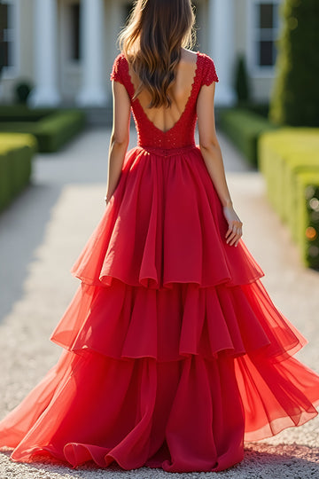 Robe de bal rouge scintillante à volants à col en V profond avec perles